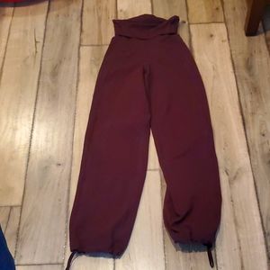 Lululemon fold over waist size 4
